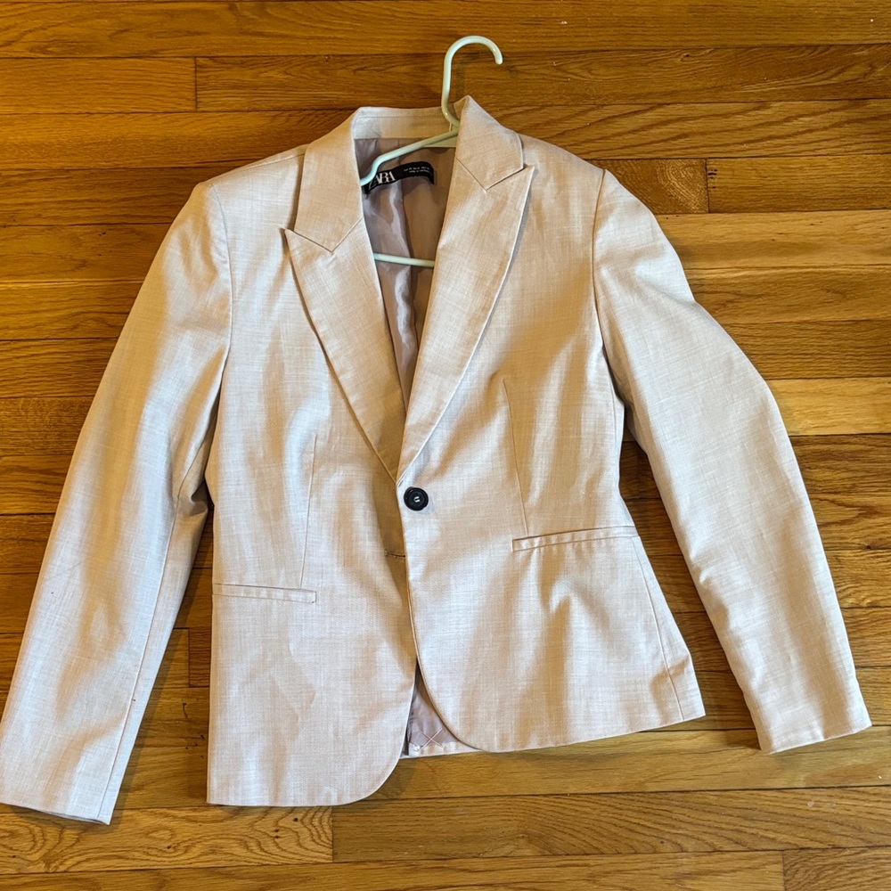 Zara Women’s Blazer